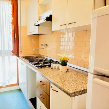 Flat With Shared Barbecue Apartment Bibione
