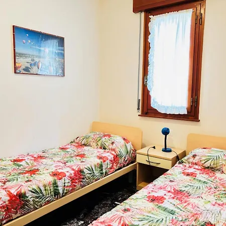 Flat With Shared Barbecue Apartmán